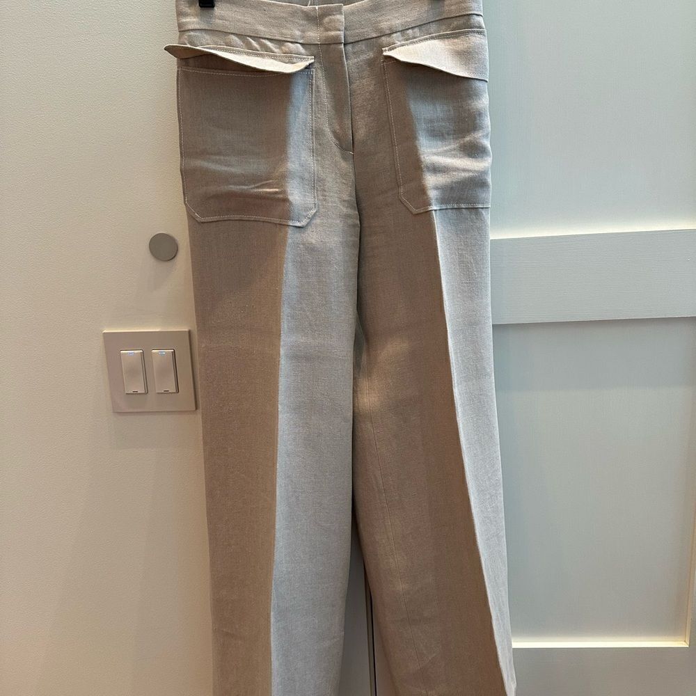 Max Mara tan linen wide leg trouser with cool front pocket detail. Size 8